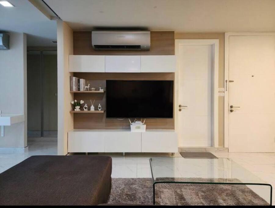 - Sukhumvit Soi 5 Bts Nana- Size 47m2 Pangsapuri